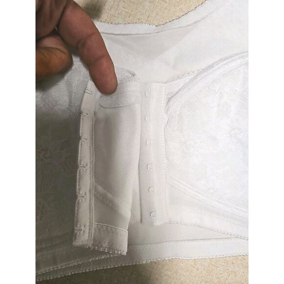 Chest Brace Support Bra 40D Wireless Full Coverage White Lace Front Hook Flaw - Picture 6 of 8